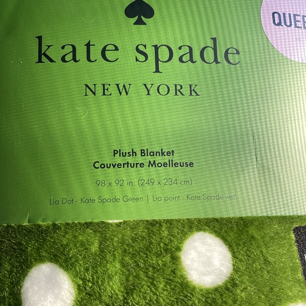 🎉HP🎉♠️KATE SPADE ♠️ Plush Adorable Polka Dot Fleece Queen Blanket - Picture 4 of 8